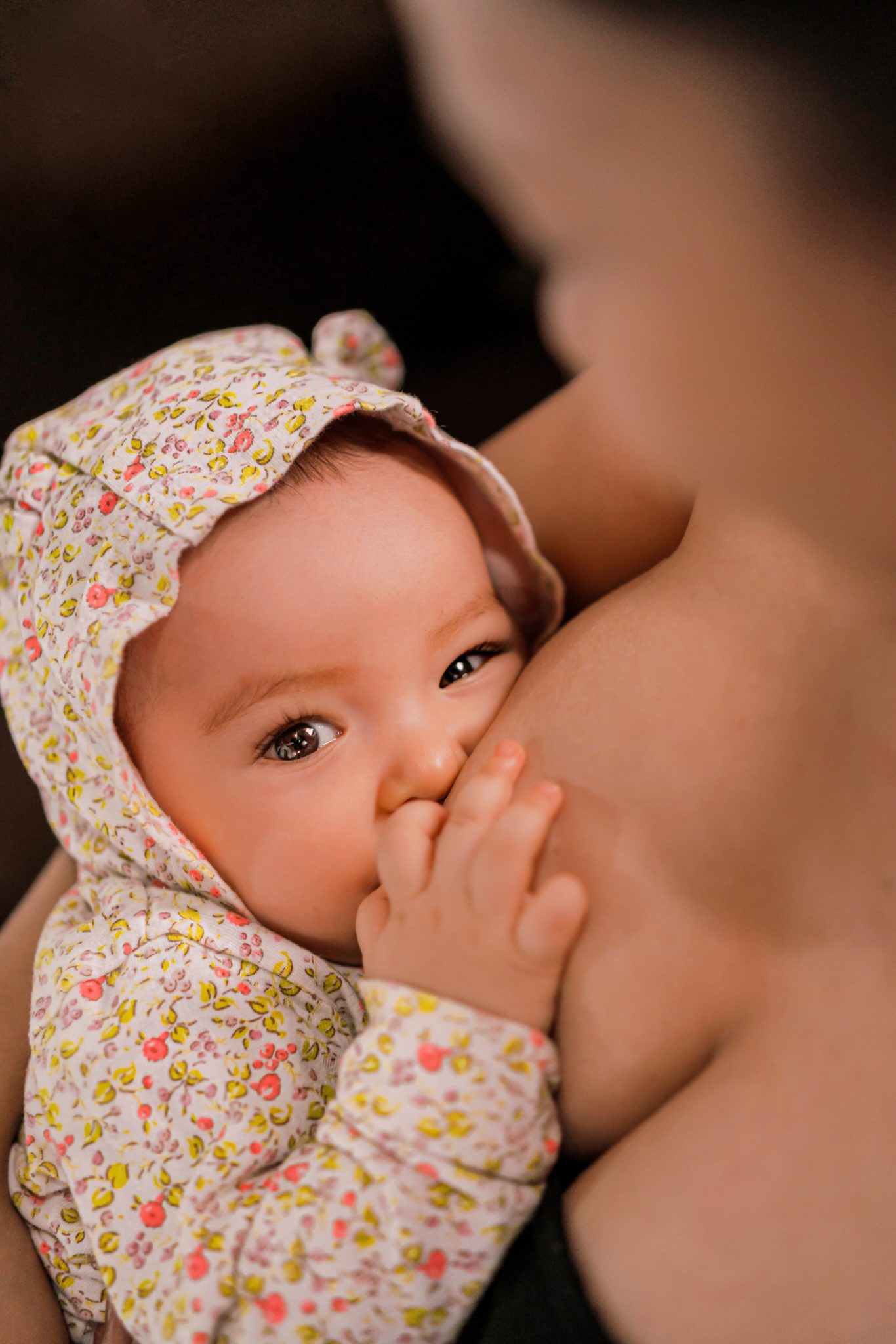Everything you need to know about breastfeeding. 